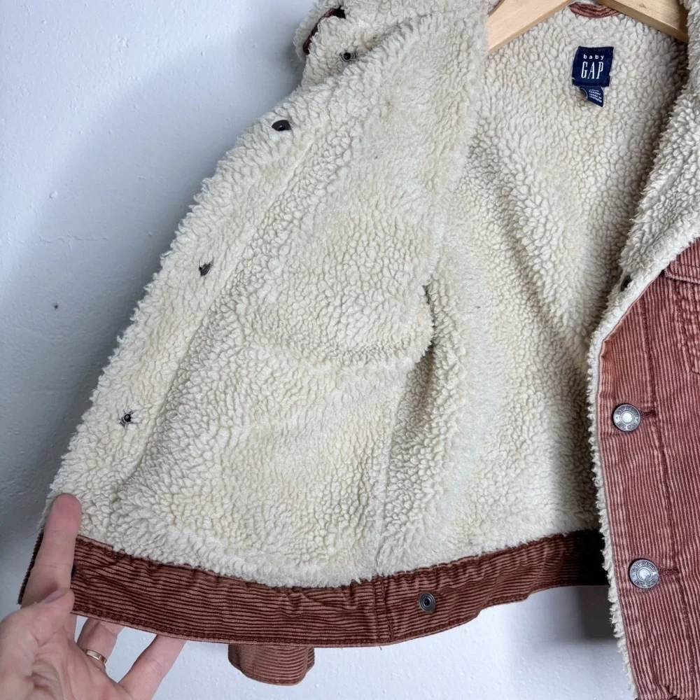 Gap Kids Sherpa Lined Corduroy Jacket Size 4T